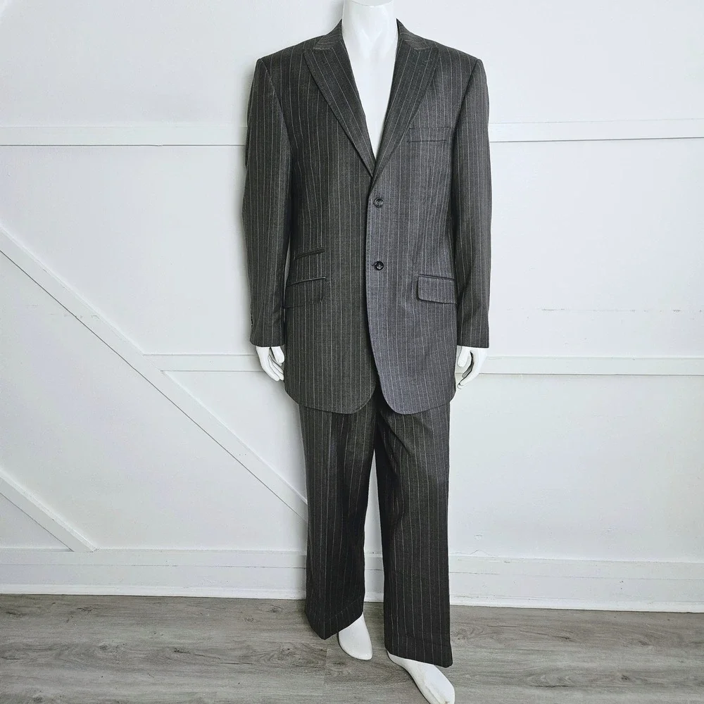 Luciano Carreli Couture Mens  Suit Super 150s Wool Pinstripe Charcoal Grey 44R